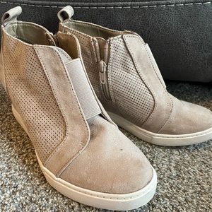 Tan ladies angle wedge boots size 6.5